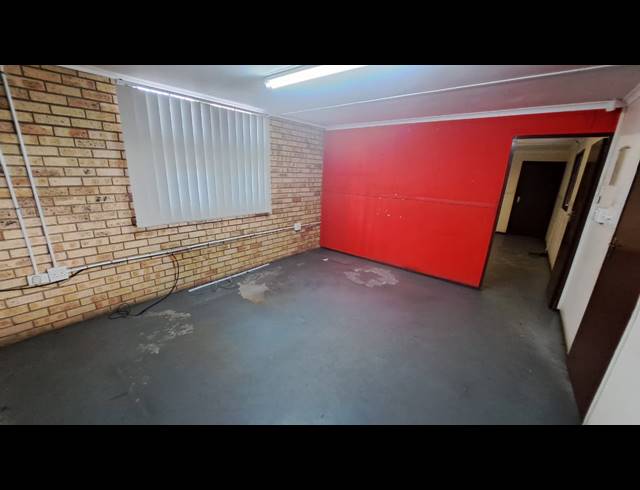 123M² WORKSHOP TO LET IN RICHARDS BAY CENTRAL